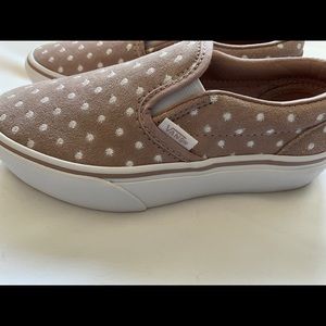 VANS SLIP ONS GIRLS NWOT SIZE 1.5